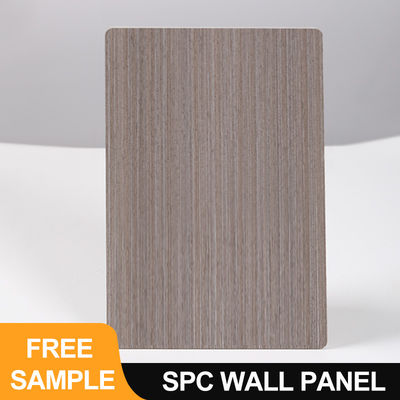 SPC-Wandplatte 600*2440*4mm Wasserdichtes Steinglas Kunststoff Umweltschonendes Holzkorn Nahtloses Schließen Innendekorationsbrett